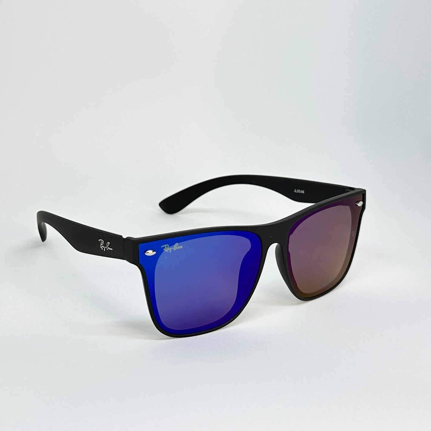 Wayfarer Square Tribu Mates